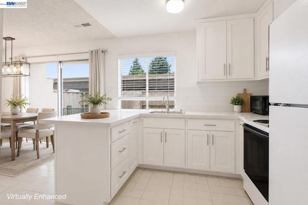 34644 Greenstone Cmn