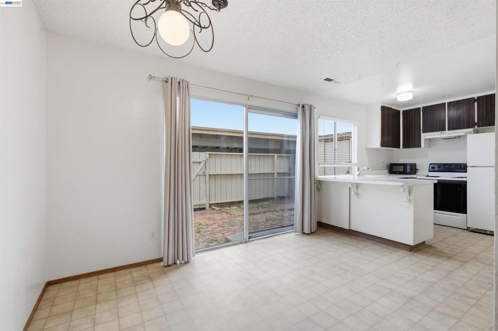 34644 Greenstone Cmn