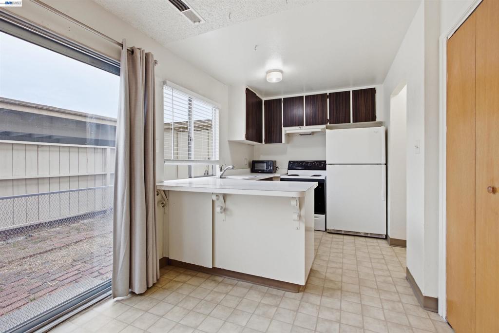 34644 Greenstone Cmn