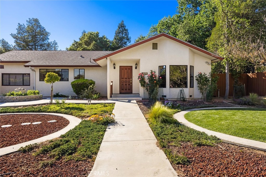 7650 Carmelita Avenue