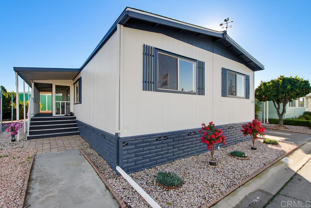 200 N El Camino Real 176