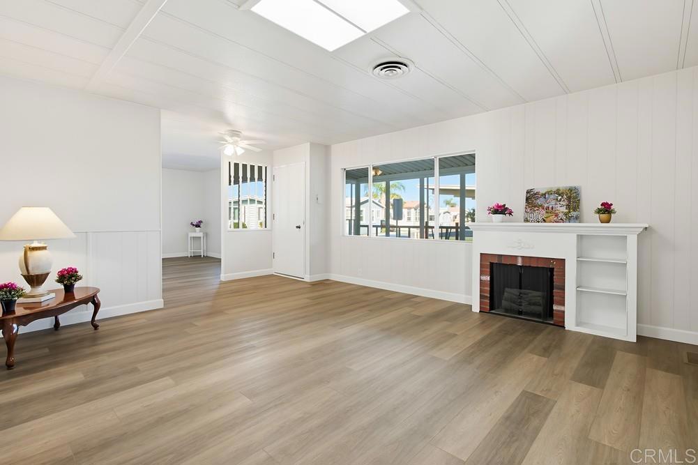 200 N El Camino Real 176