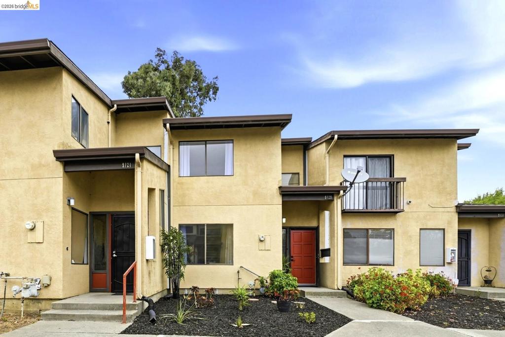 9729 Elmview DR DR, Oakland CA 94603