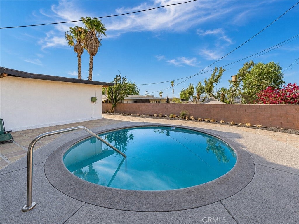 11155 Foxdale