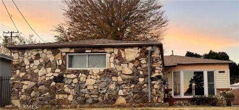 Photo of 23065 16th St, Newhall, CA 91321 (MLS # SR25276482)