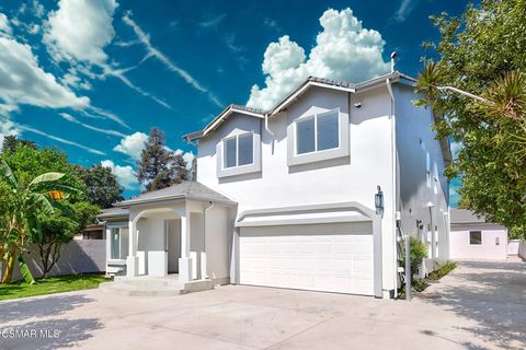 Photo of 16005 Parthenia Street, North Hills, CA 91343 (MLS # 225004975)