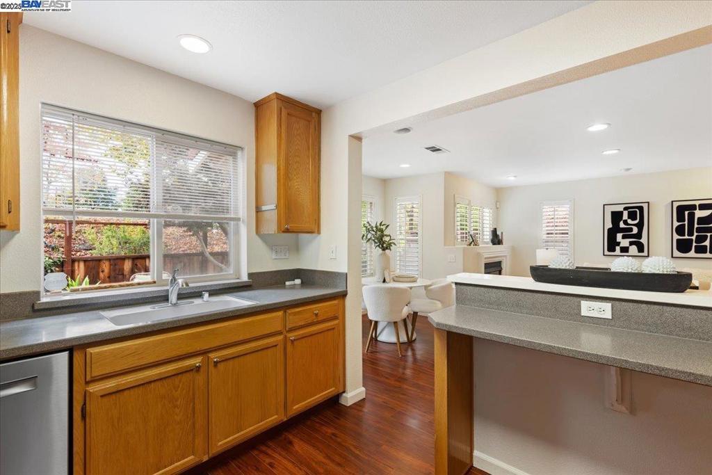 SUMMERGLEN - Residential