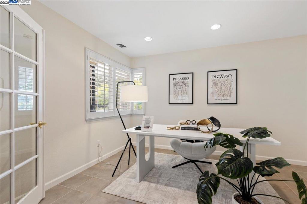 SUMMERGLEN - Residential