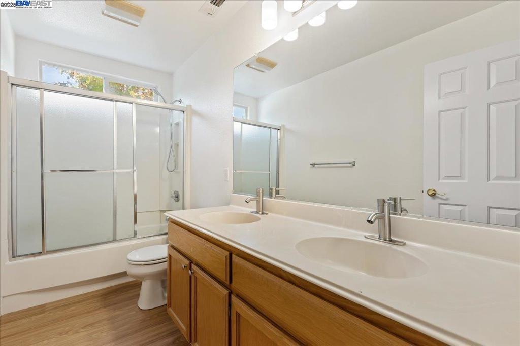 SUMMERGLEN - Residential