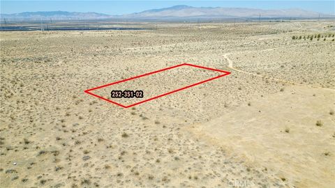 Photo of 0 PTN OF SE1/4 SEC18 T9 R13 EXCL OF MR, Rosamond, CA 93560 (MLS # SR25219707)