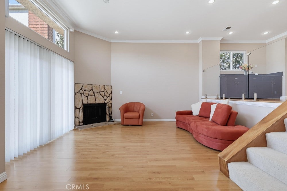 415 Sefton Avenue G