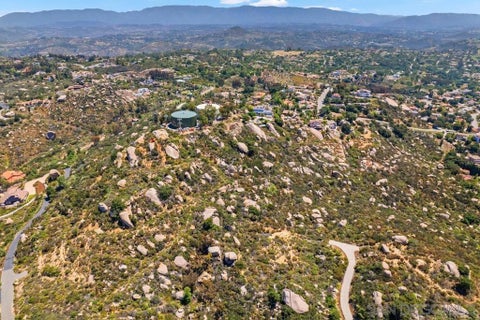 Photo of 13 Sage Hill, Escondido, CA 92026 (MLS # 260014797SD)