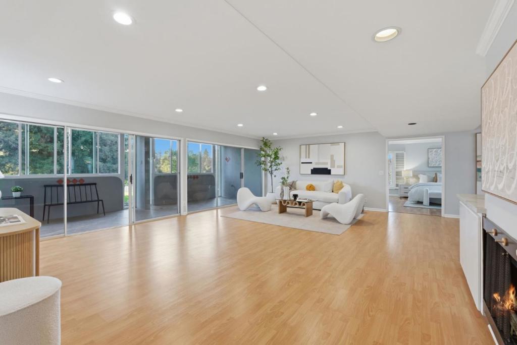 111 Wellesley 2N