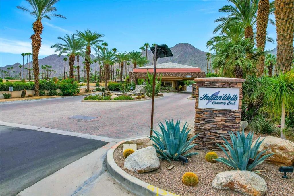 Indian Wells C.C. - Residential Lease