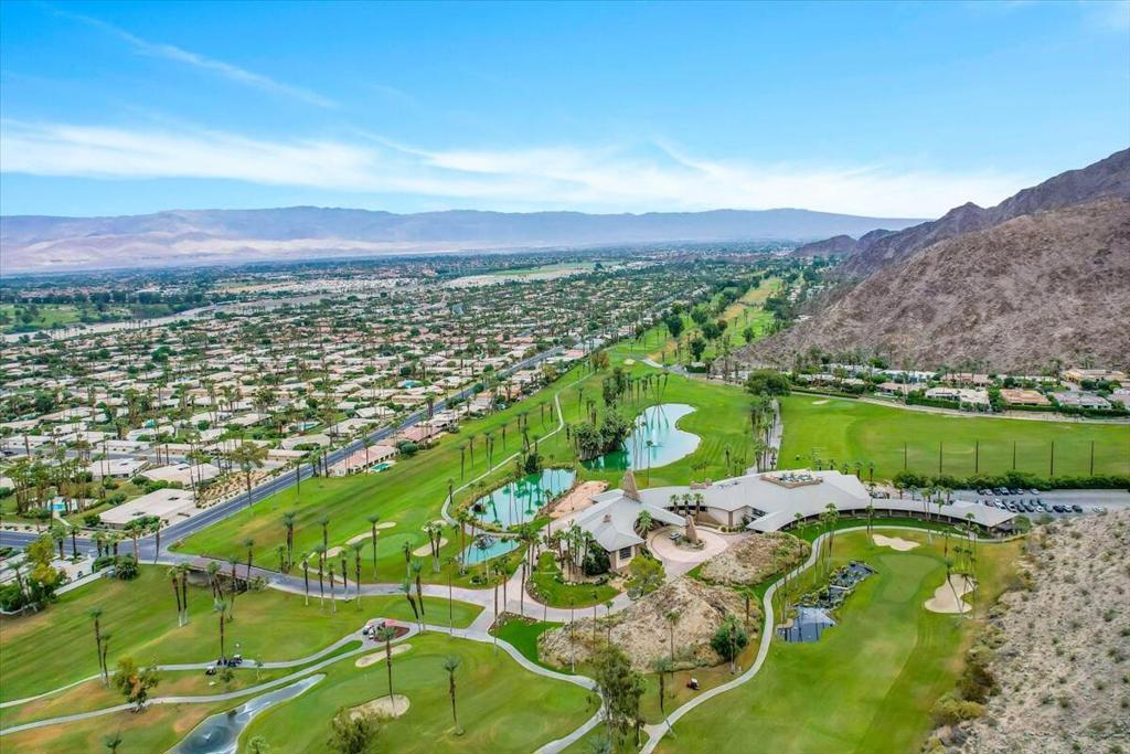 Indian Wells C.C. - Residential Lease