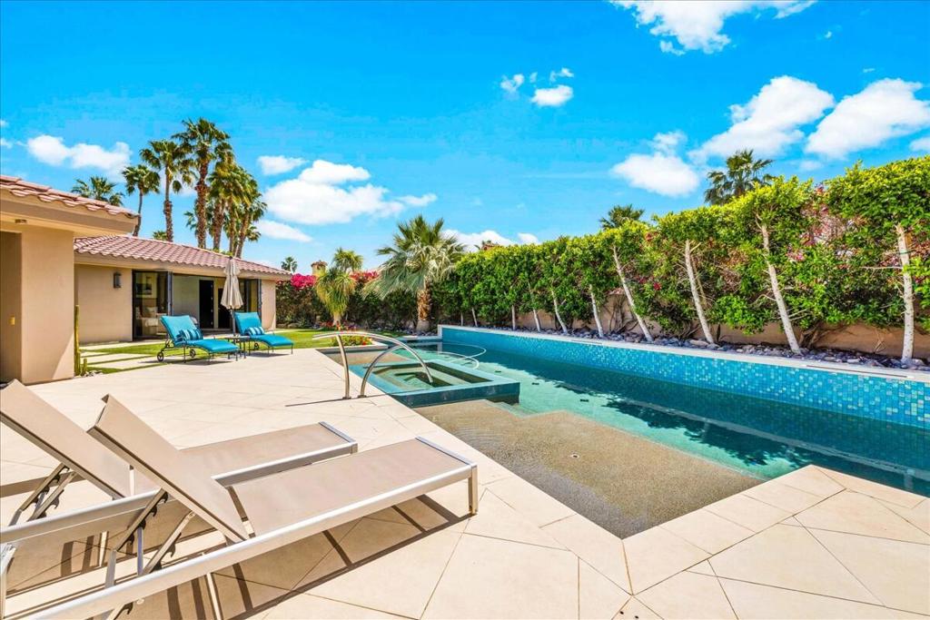 Indian Wells C.C. - Residential Lease
