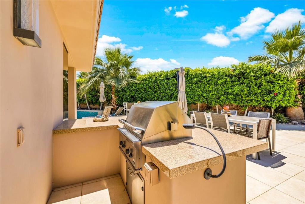 Indian Wells C.C. - Residential Lease