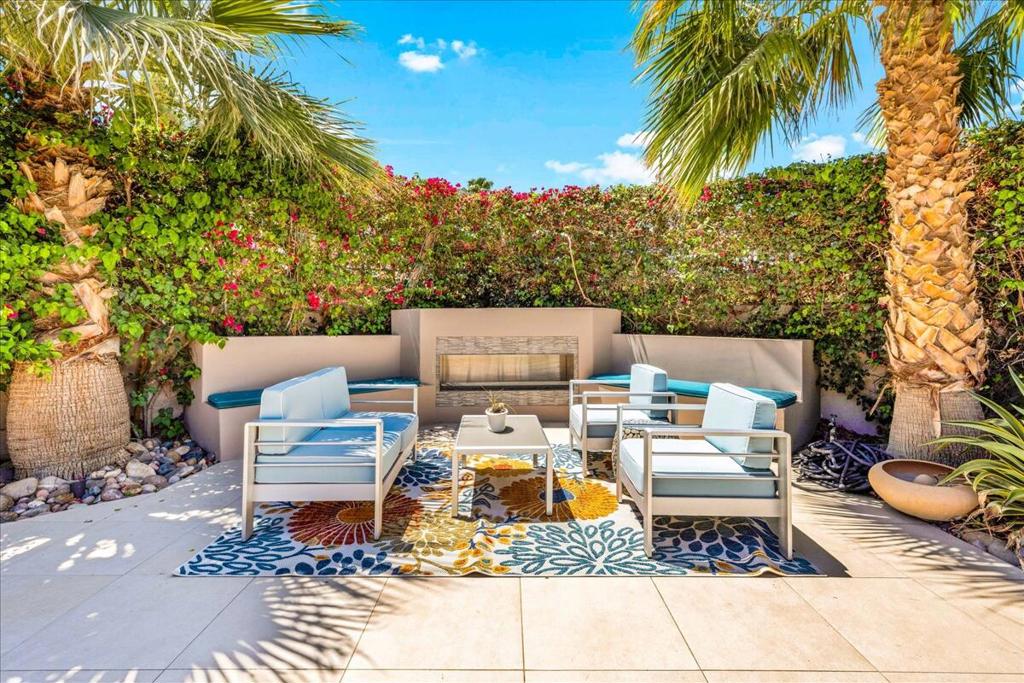 Indian Wells C.C. - Residential Lease