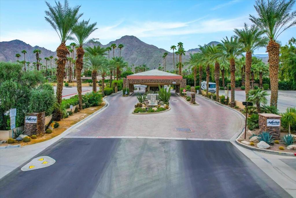 Indian Wells C.C. - Residential Lease