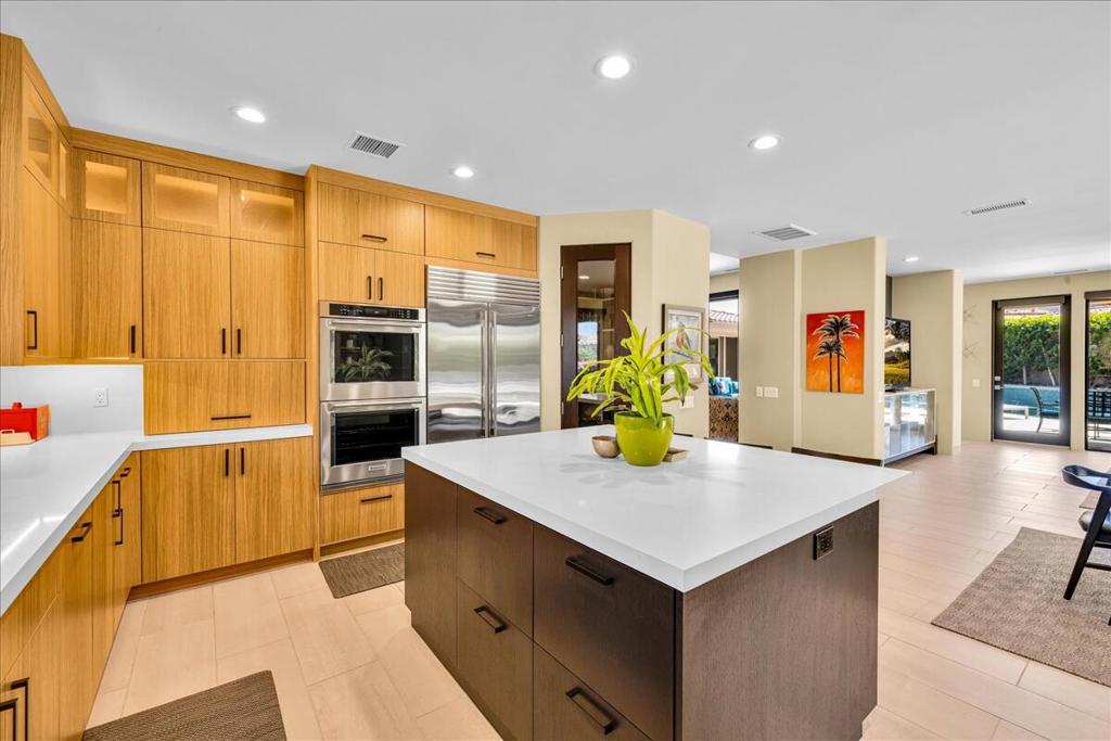 Indian Wells C.C. - Residential Lease