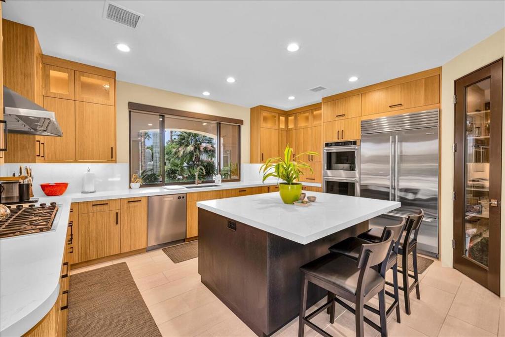 Indian Wells C.C. - Residential Lease