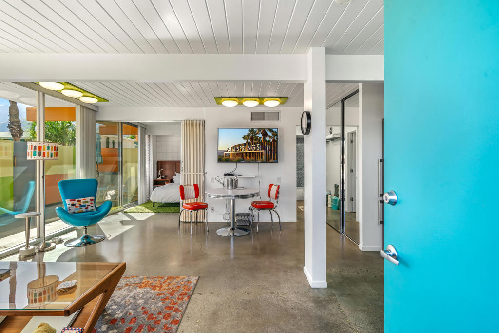 1111 E Palm Canyon Drive 326