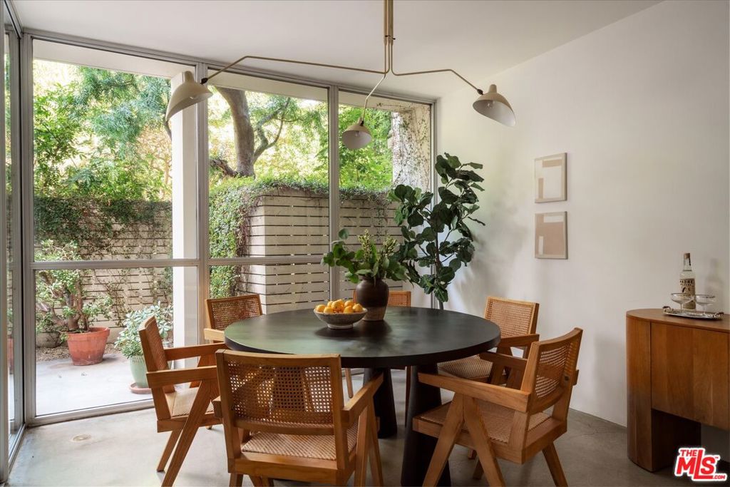 4455 Los Feliz Boulevard 106