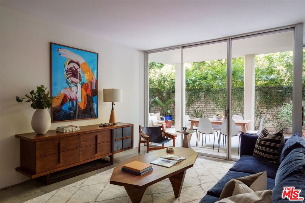 4455 Los Feliz Boulevard 106