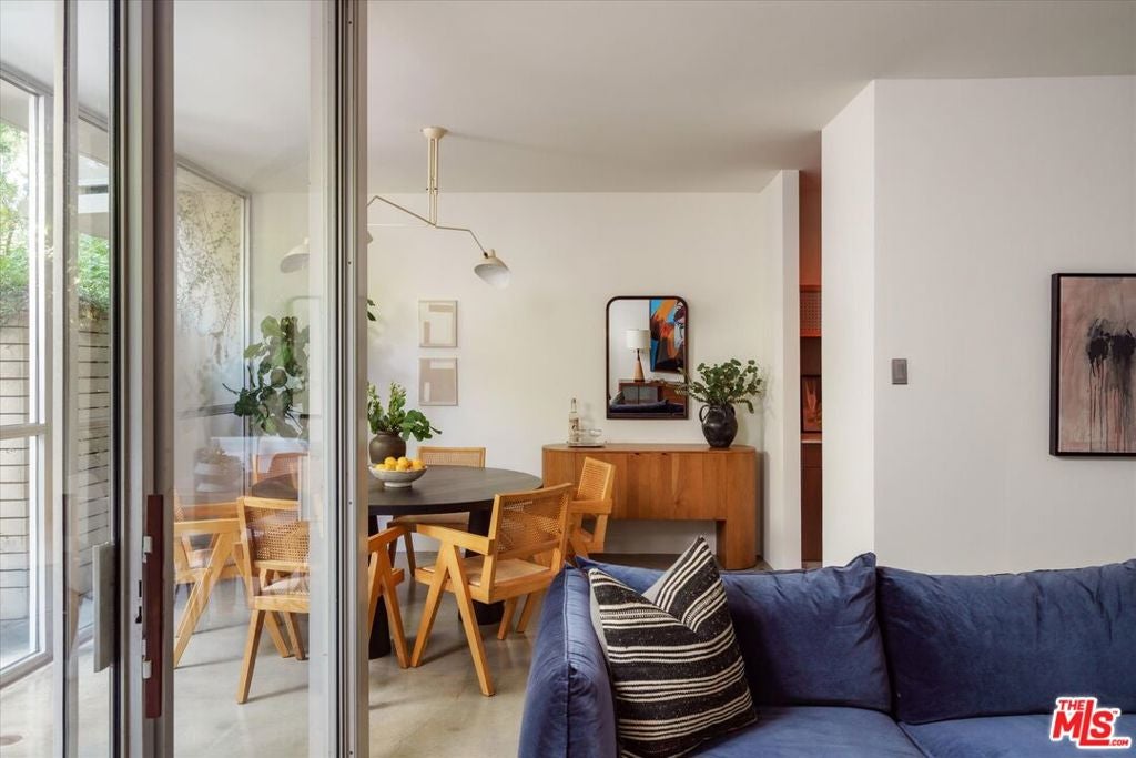 4455 Los Feliz Boulevard 106, Los Angeles CA 90027
