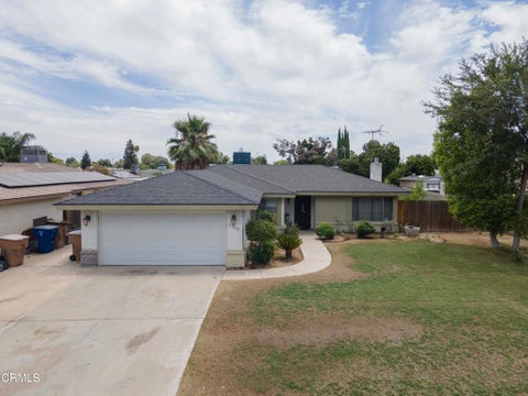Photo of 6309 Edgemont Drive, Bakersfield, CA 93309 (MLS # V1-37892)