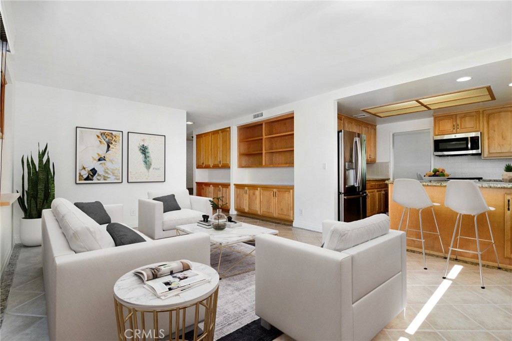 Hillview (512) - Residential