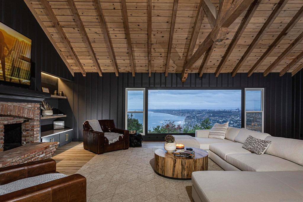 La Jolla - Residential Lease