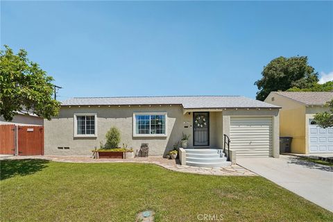 Photo of 2623 E 219th Street, Long Beach, CA 90810 (MLS # PW26088487)