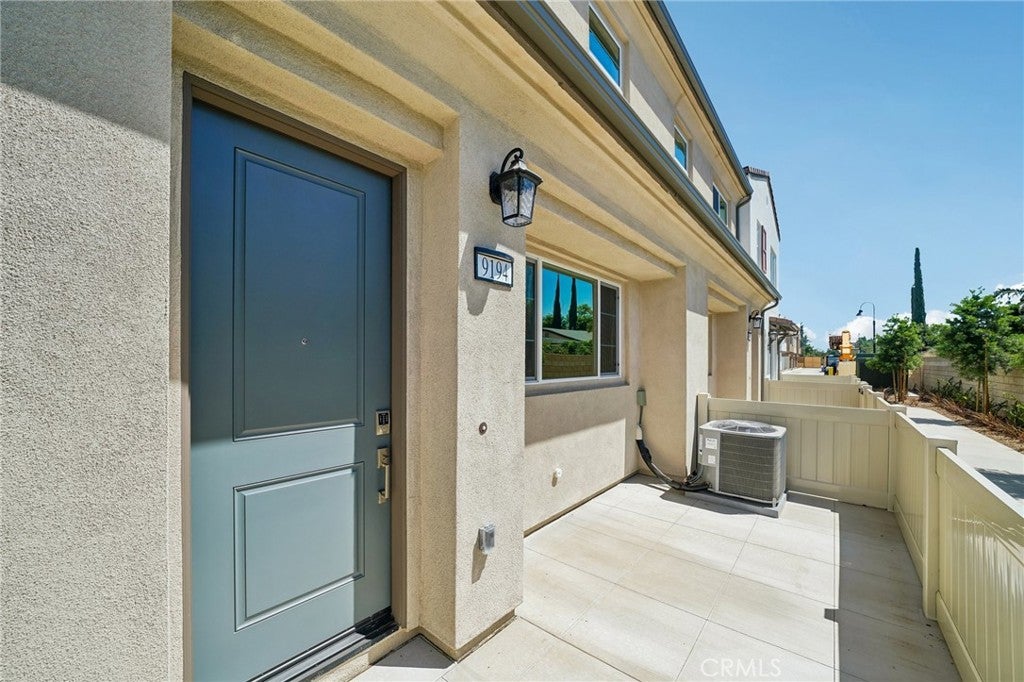 9194 Waverly Lane