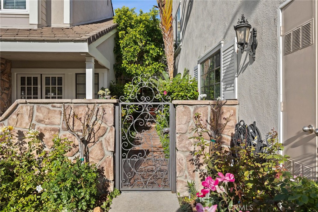 2919 Shadow Brook Lane