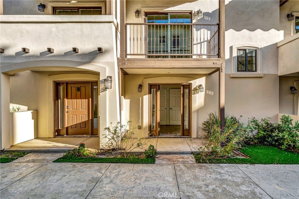 1101 N Maclay 7