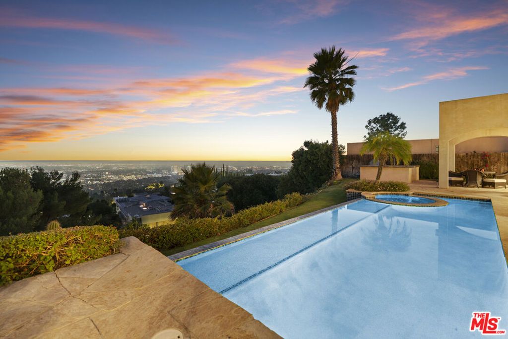 Photo of 1740 Carla Rdg, Beverly Hills, CA 90210 (MLS # 25619159)