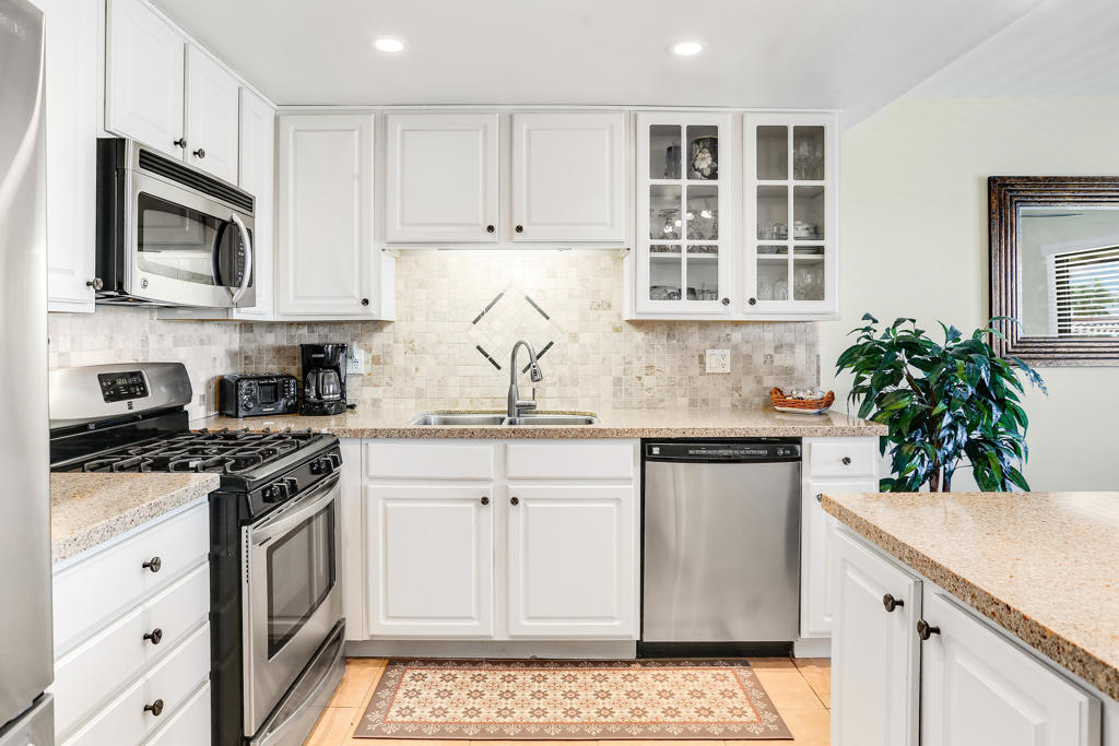 Casa De Oro - Residential Lease