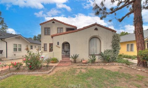 Photo of 2556 3rd St, La Verne, CA 91750 (MLS # TR26094705)