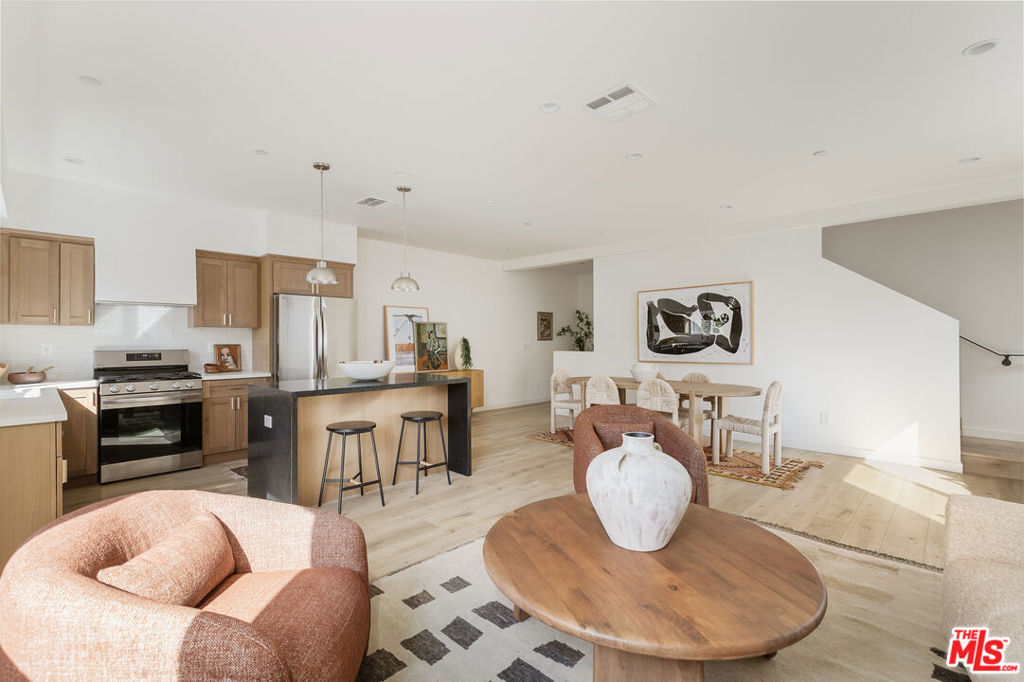 3417 Bellevue Avenue