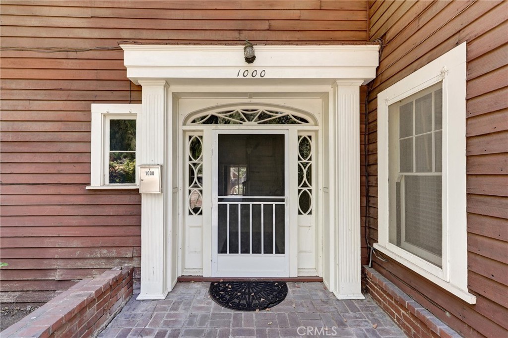 1012 Glencoe Heights Drive