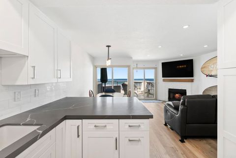 Tiny photo for 1445 S Pacific Street #D, Oceanside, CA 92054 (MLS # NDP2606888)