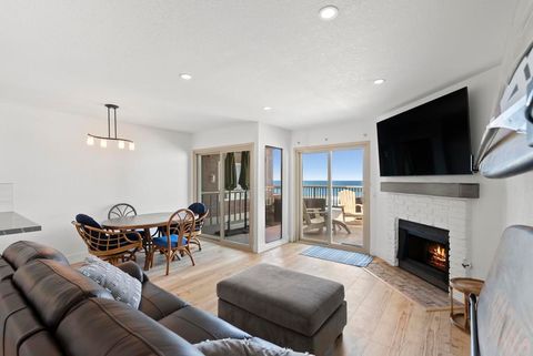 Tiny photo for 1445 S Pacific Street #D, Oceanside, CA 92054 (MLS # NDP2606888)