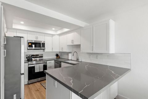 Tiny photo for 1445 S Pacific Street #D, Oceanside, CA 92054 (MLS # NDP2606888)