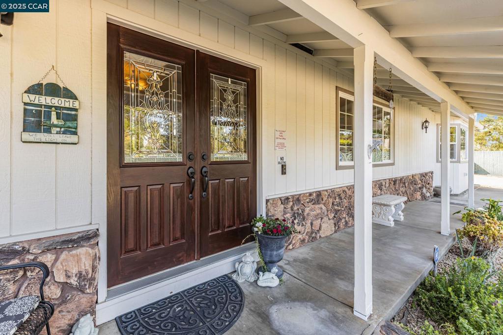 2571 Anderson Ln