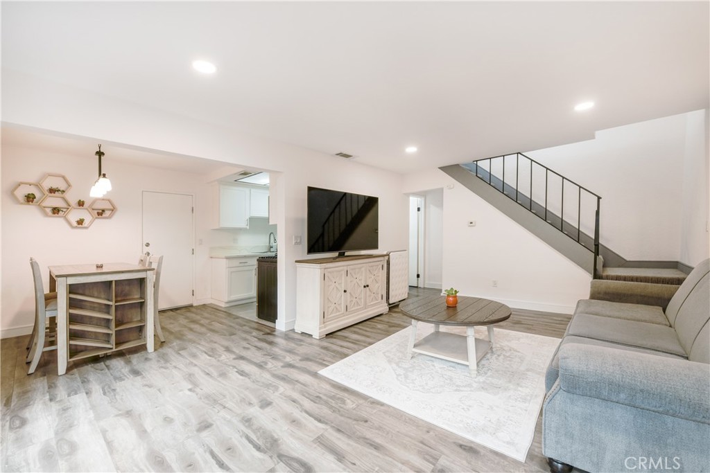 12454 Dawn Lane