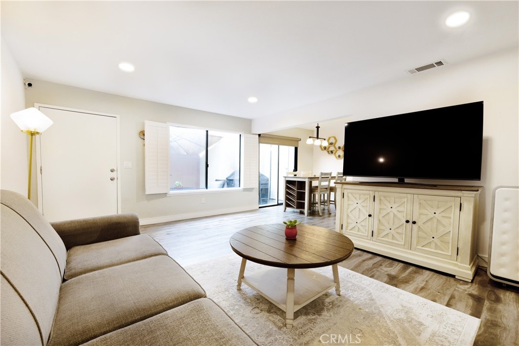 12454 Dawn Lane