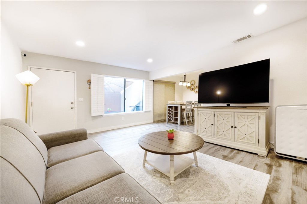 12454 Dawn Lane