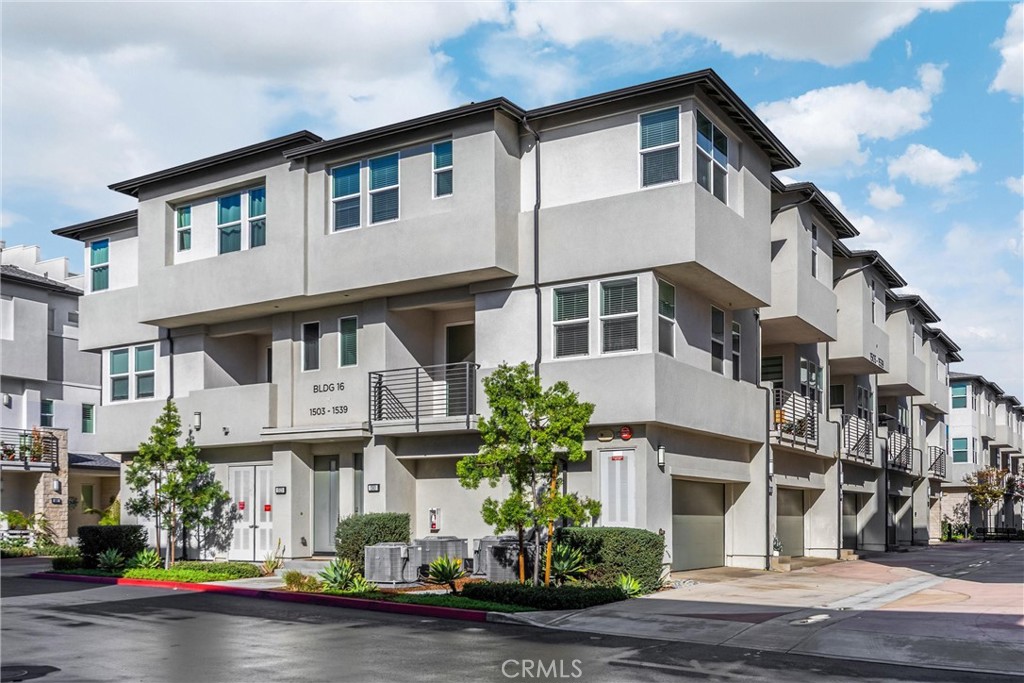 Properties 2 1503 W Cara