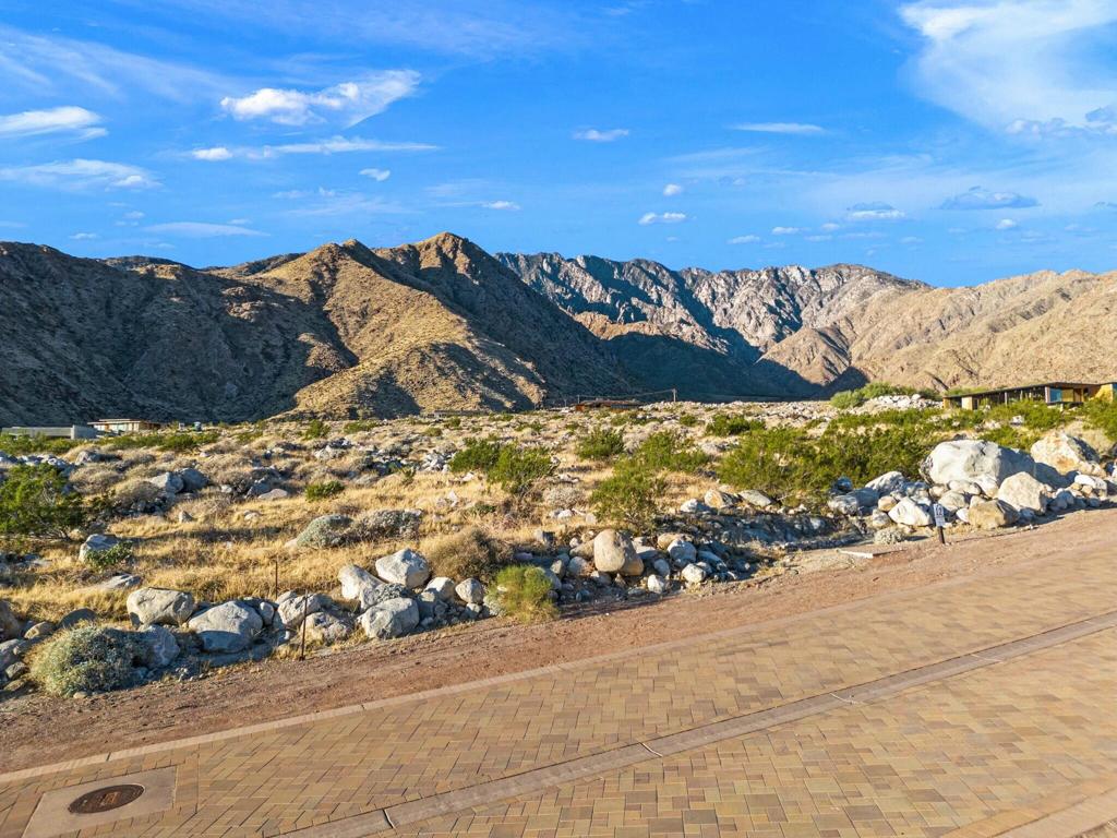 Desert Palisades - Land